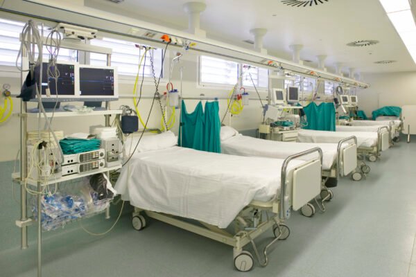 How Families Can Help Intensive Care Patients